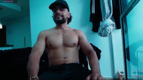 sebasfit online show from April 3, 8:51 pm