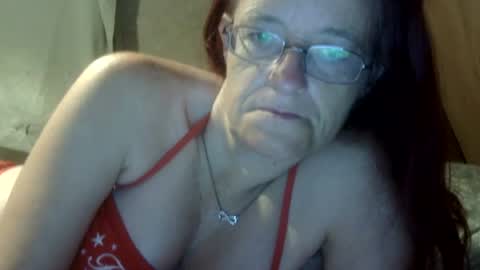 Snapshot of carleeswoman08 chatting on June 29, 11:43 am carleeswoman08 online show from June 29, 11:43 am