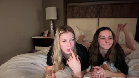 carlee online show from February 12, 2:01 pm