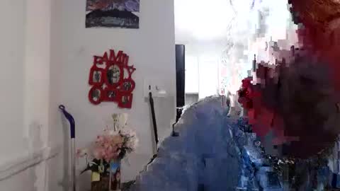 Snapshot of carliecreams chatting on February 15, 1:35 am Carlie online show from February 15, 1:35 am