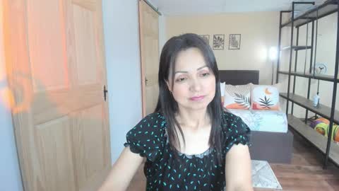 carlin1511 online show from December 22, 9:45 pm