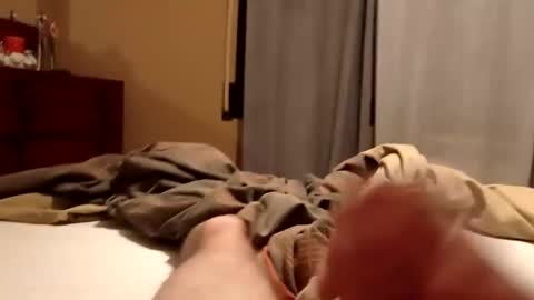 Snapshot of carlitito1 chatting on October 28, 8:29 am carlitito1 online show from October 28, 8:29 am