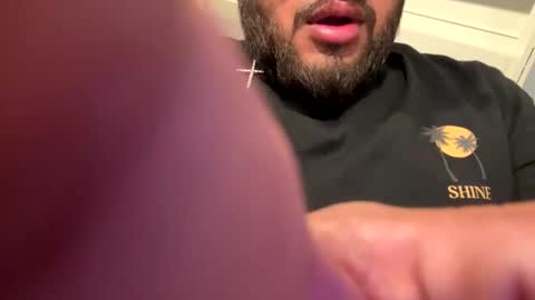 Snapshot of carlos42097 chatting on November 22, 12:37 pm carlos42097 online show from November 22, 12:37 pm