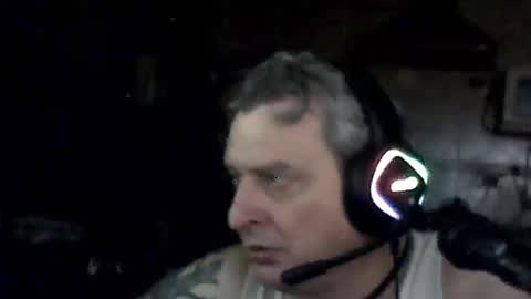 carlos712009 online show from April 11, 7:13 am