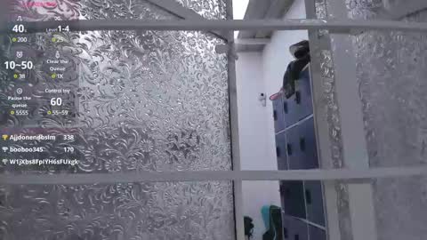 Snapshot of carlos_cuter chatting on December 17, 12:00 pm Carls online show from December 17, 12:00 pm