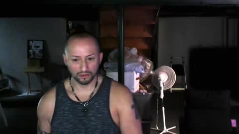 Snapshot of carltun1974 chatting on December 20, 2:27 pm Carl online show from December 20, 2:27 pm