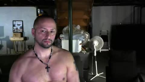 Snapshot of carltun1974 chatting on December 22, 8:49 am Carl online show from December 22, 8:49 am
