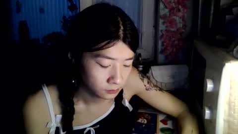 CarlyJoy online show from April 4, 2:03 pm