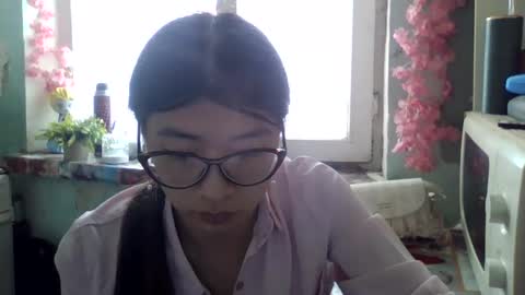 CarlyJoy online show from April 15, 9:05 am