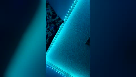 carlylecoop online show from March 30, 6:36 am