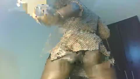 carlyscoop online show from April 12, 8:47 pm