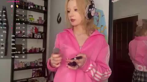 Elina online show from June 25, 9:41 pm