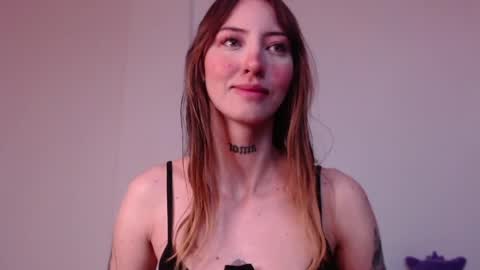 Snapshot of carmennrusso chatting on May 5, 11:07 am carmennrusso online show from May 5, 11:07 am