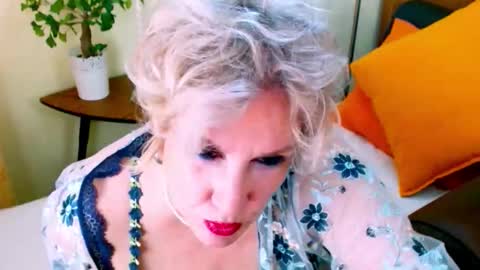 Carmen online show from October 10, 7:29 am