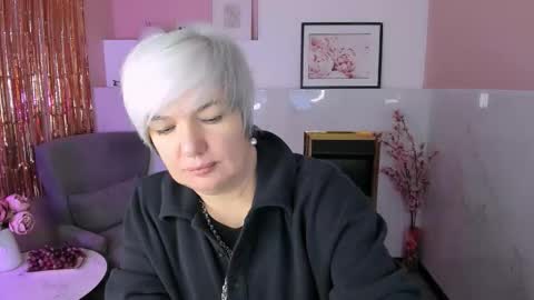 Carmen online show from January 13, 8:47 pm