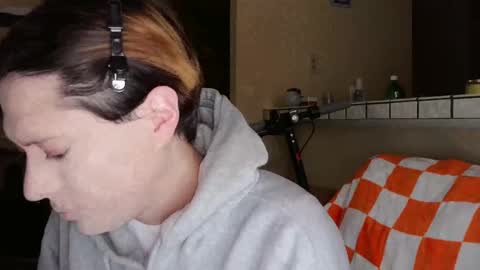 Brooke online show from April 15, 8:54 am