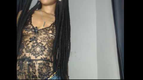 caroline online show from March 28, 3:39 am