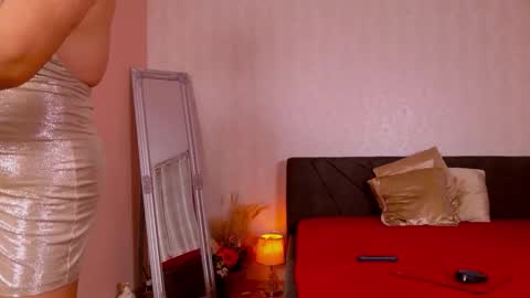 CaroJhones online show from February 20, 3:25 am