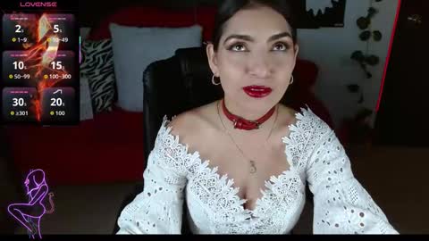 Caroline online show from October 9, 1:42 pm