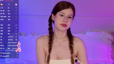 Snapshot of carolainemyers chatting on January 13, 6:24 pm carolainemyers online show from January 13, 6:24 pm