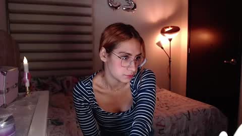 Snapshot of carolayn12 chatting on December 23, 8:00 am Carolayn online show from December 23, 8:00 am