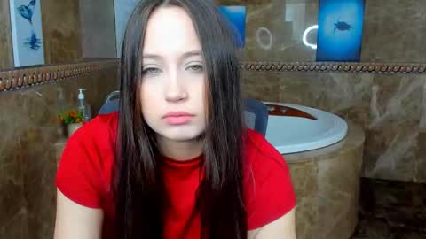 carolina_sky online show from March 15, 8:20 am