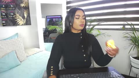 Snapshot of caroline_jackson_ chatting on January 12, 2:09 pm C A R O L I N E online show from January 12, 2:09 pm