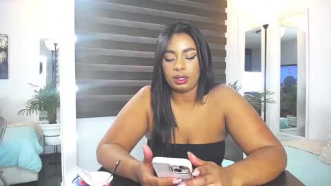 Snapshot of caroline_jackson_ chatting on February 26, 12:25 pm C A R O L I N E online show from February 26, 12:25 pm