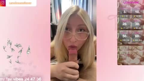 Snapshot of carolineandlover chatting on November 11, 11:21 am Caroline and Lover online show from November 11, 11:21 am