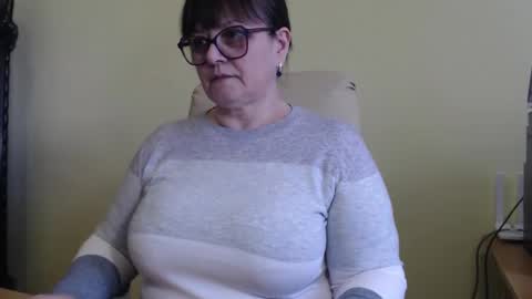 CarolineDream  online show from March 10, 1:43 pm