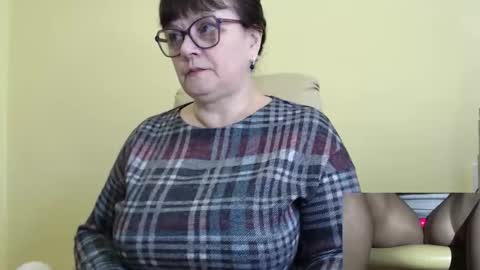 CarolineDream  online show from October 28, 6:50 am