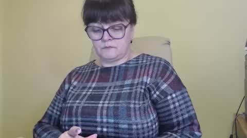 CarolineDream  online show from November 17, 6:19 am