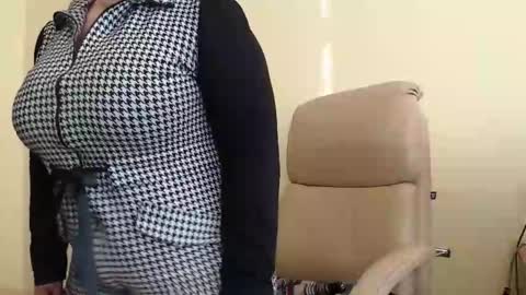 CarolineDream  online show from November 25, 7:19 am