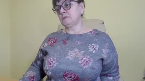 CarolineDream  online show from November 26, 6:36 am