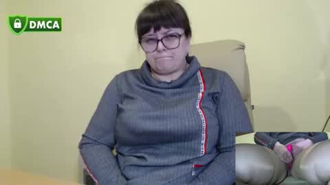 CarolineDream  online show from December 4, 6:44 am