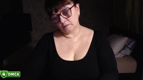 CarolineDream  online show from December 5, 7:10 pm