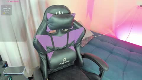 CarolineeGarcia online show from September 19, 6:59 am