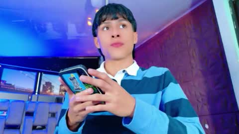 carolinejesh online show from February 2, 6:39 pm