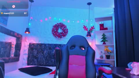 Caroline Scoth online show from December 4, 9:02 pm