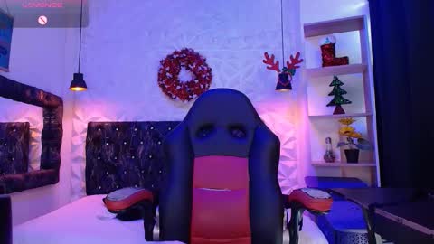 Caroline Scoth online show from December 14, 7:14 pm