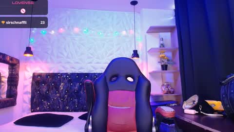 Caroline Scoth online show from January 7, 8:31 pm