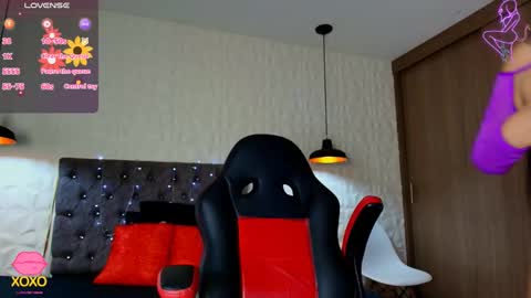 Caroline Scoth online show from September 17, 6:31 pm