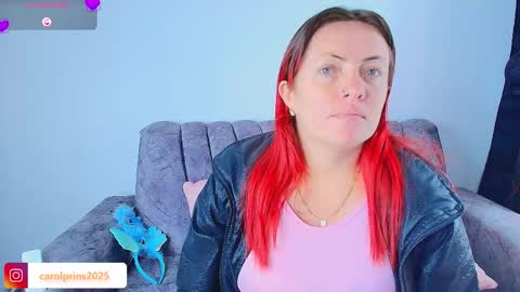 Snapshot of carolinhe_ chatting on October 14, 8:09 pm Carolinhe online show from October 14, 8:09 pm