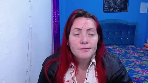 Carolinhe  online show from February 4, 4:07 am