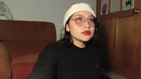 kitty online show from December 6, 12:23 am