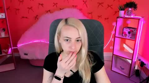 Carol online show from April 14, 9:04 am