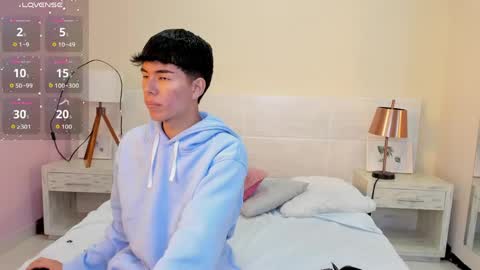 carolynfoster online show from April 16, 10:38 am