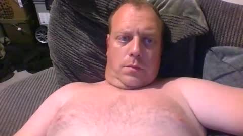 Snapshot of carpman777 chatting on May 31, 4:58 pm Hereforun online show from May 31, 4:58 pm