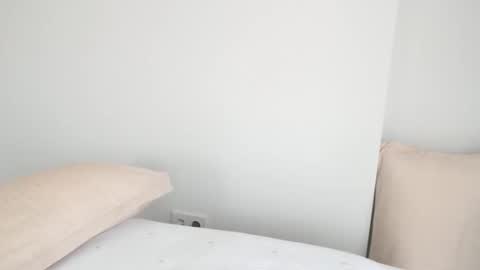 Snapshot of carrie_henn chatting on September 15, 6:46 am Carrie online show from September 15, 6:46 am