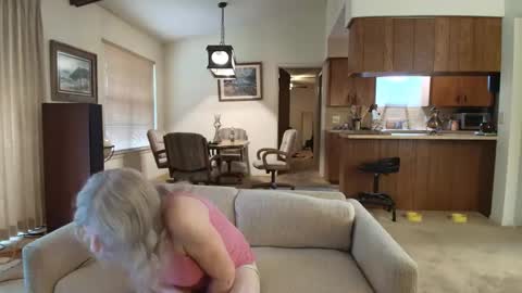 carrie_linn online show from June 5, 7:19 pm